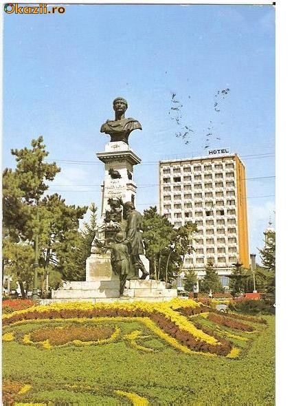 CP182-72 Braila. Piata ,,V.I.Lenin" -circulata 1984 CP182-72 Braila. Piata ,,V.I.Lenin" -circulata 1984