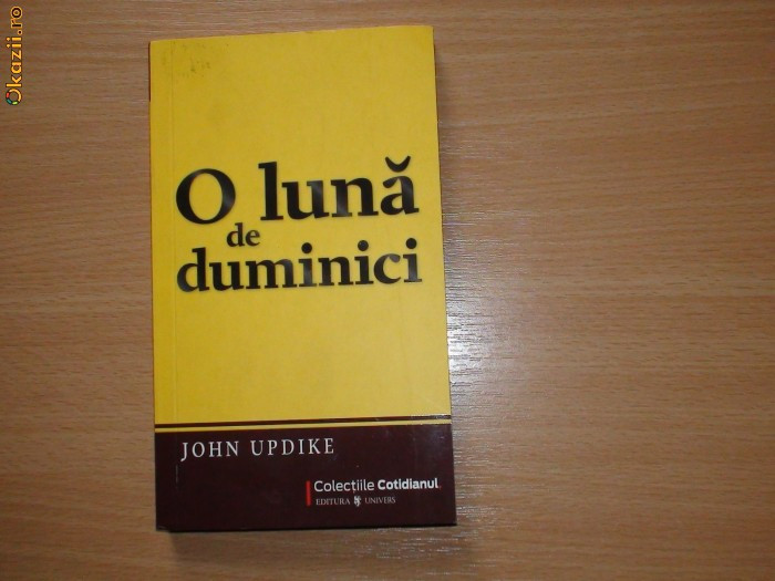 John Updike O Luna de duminici