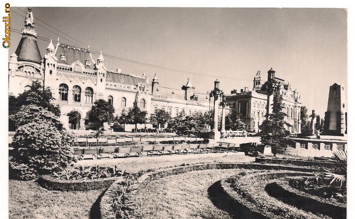 carte postala-ORADEA-Piata Victoriei
