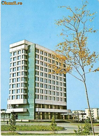 CP200-31 Municipiul Gheorghe Gheorghiu-Dej -Hotel ,,Trotus&quot; -carte postala, circulata 1977 -starea care se vede