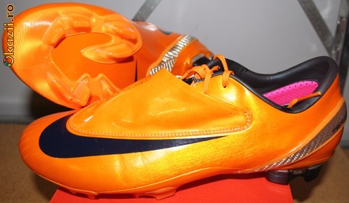 Crampoane Nike Mercurial Portocalii foto mare Crampoane Nike Mercurial Portocalii foto mare