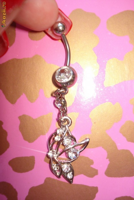 Piercing de buric argint foto mare Piercing de buric argint foto mare
