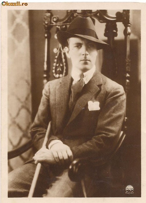 carte postala(ilustrata)- DENNIS KING