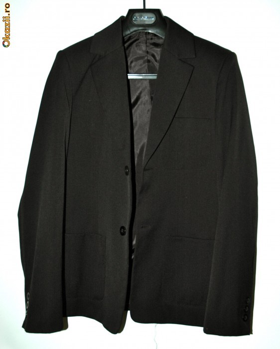 Sacou DEBENHAMS negru baieti 15 ani Sacou DEBENHAMS negru baieti 15 ani