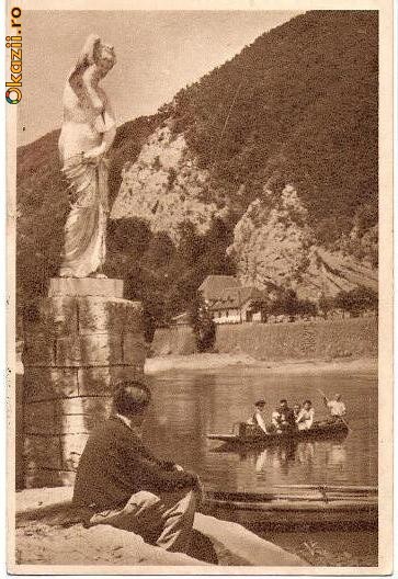 CP 210-27 Calimanesti -Vedere spre Olt -RPR -circulata 1952 -sepia -starea care se vede, timbrul a fost dezlipit CP 210-27 Calimanesti -Vedere spre Olt -RPR -circulata 1952 -sepia -starea care se vede, timbrul a fost dezlipit