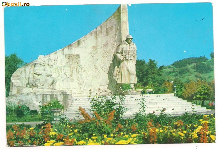 carte postala- BAIA MARE-Monumentul ostasului roman