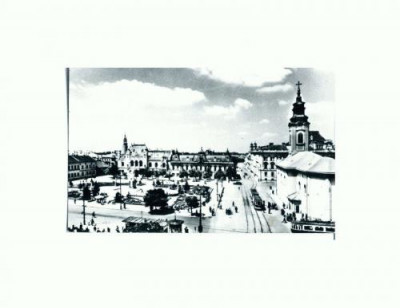 CP117-10 Oradea -Piata Victoriei -circulata 1969 foto