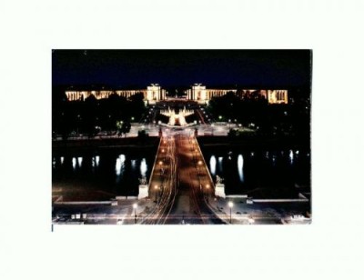 CP130-13 Le Palais de Chaillot illumine - Paris - circulata 1970 foto