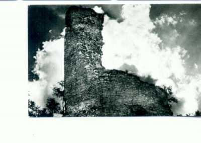 CP80-24 -Ruinele cetatii Balvatoriu (circulata 1969) foto