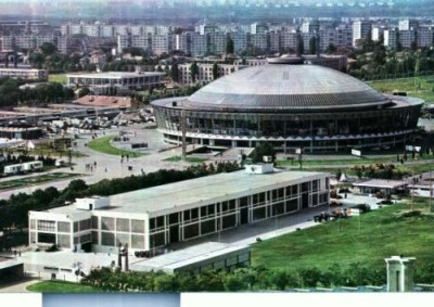 CP31-Bucuresti,Pavilionul central al Complexului expozitional foto