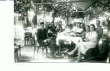 B -Foto-34 -Ofiteri cu familiile -antebelica -necirculata