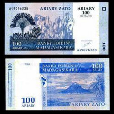 bnk bn Madagascar 100 ariary - 500 franci 2004 unc