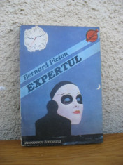 Bernard Picton - Expertul foto