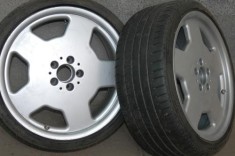 4 Roti cu Janta Aluminiu pt MERCEDES-235/35R19 foto