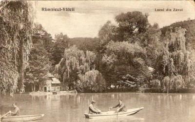 2649 Ramnicu Valcea Barci pe Lacul Zavoi 1934 foto