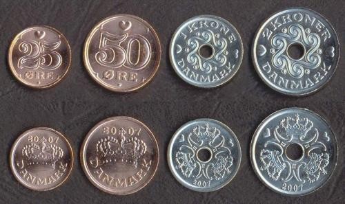 DANEMARCA █ SET DE MONEDE █ 25, 50 Ore, 1, 2 Kroner █ 2007 █ UNC DANEMARCA █ SET DE MONEDE █ 25, 50 Ore, 1, 2 Kroner █ 2007 █ UNC