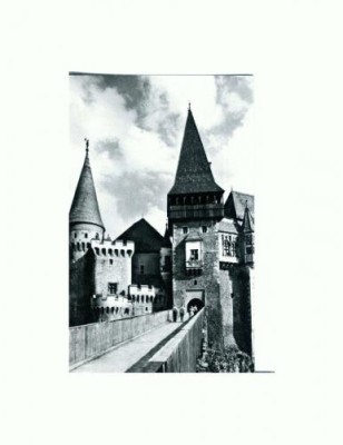 CP123-09 Castelul din Hunedoara (sec.XIV-XV) -circulata1966 foto