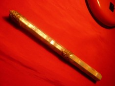***Picior binoclu: Teatru***- placat cu sidef si bronz