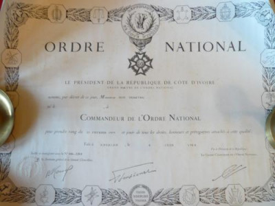 BREVET DE COMANDOR AL &amp;#039;&amp;#039;ORDINULUI NATIONAL&amp;#039;&amp;#039; COTE D&amp;#039;IVOIRE foto