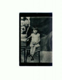 E FOTO 89 -Copil cu ghem in poala -antebelica