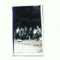 J FOTO-72 Grup in tinuta de epoca -antebelica -necirculata