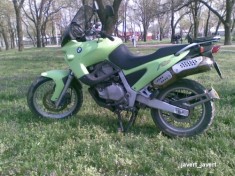 Motocicleta BMW F650 foto