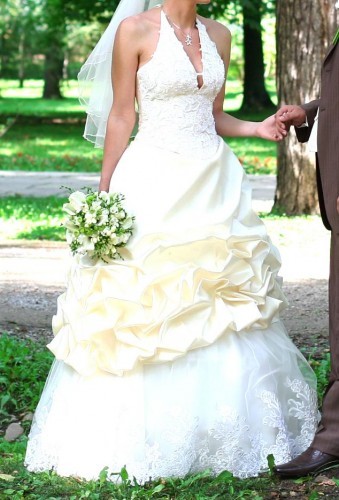Rochie mireasa Salon Maria Tg.Mures foto mare Rochie mireasa Salon Maria Tg.Mures foto mare