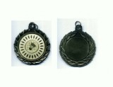 37 Medalie Badminton -diametru aprox 6,8 cm -greut.cca.52 gr.