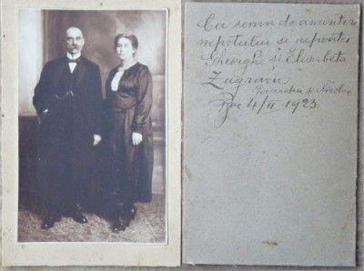 Foto pe carton , Familie din Bucuresti , 1923 foto