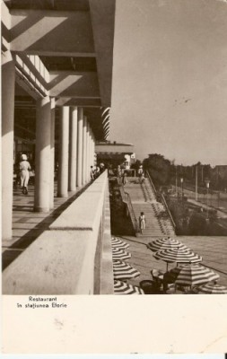 R3869 RPR Eforie, Pe terasa noului restaurant,circulat 1961 foto