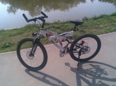 BICICLETA OUTDOOR BORN TO RUN2, MTB, MOUNTAIN BIKE, CA NOUA foto