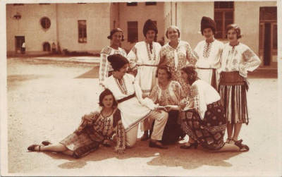 P47 Port Popular Grup de femei necirculat foto