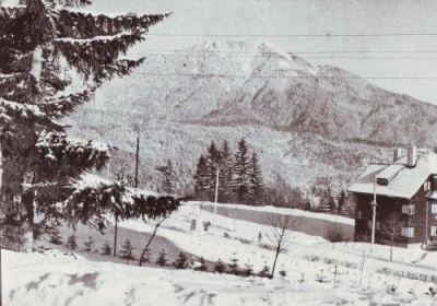 R-4993 Predeal Vedere spre masivul Postavarul Circulata foto