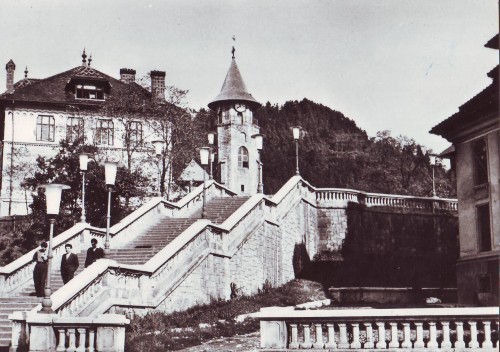 R-4904 Piatra Neamt Scarile spre Turnul lui Stefan cel Mare R-4904 Piatra Neamt Scarile spre Turnul lui Stefan cel Mare