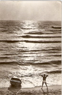 R3925 RPR Eforie Nord, dimineata la plaja, circulat 1965 foto