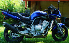 YAMAHA FZS 1000 foto