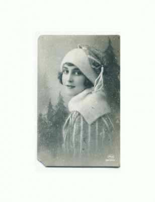 M FOTO 47 Tanara simpatica - circulata 1925 -Galati ? foto
