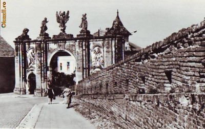 S-1808 Alba Iulia Poarta nr1 a cetatii Circulata foto