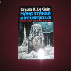 Ursula K Le Guin - Mana stanga a intunericului ( sf )
