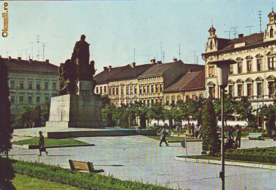 S-1953 Arad Monumentul Ostasului Roman de G Covalschi foto