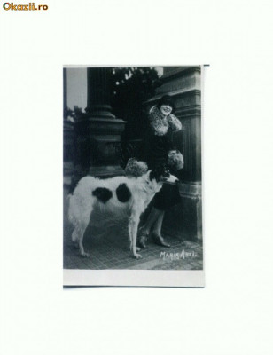N FOTO 70 Maria Asti, in tinuta de epoca, cu caine -necirculata foto