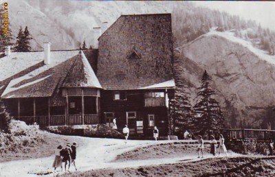 R 4270 Lacul Rosu Cabana turistilor Circulata foto