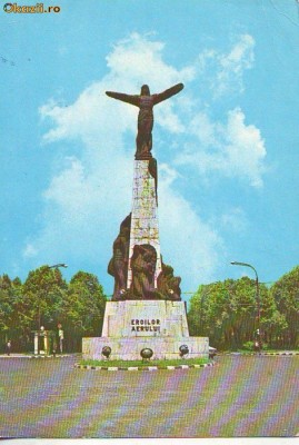 S 6651 BUCURESTI Statuia Aviatorilor circulata foto