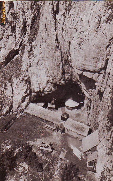 R-8033 MUNTII BUCEGI - Pestera Ialomicioarei, CIRCULAT 1958 R-8033 MUNTII BUCEGI - Pestera Ialomicioarei, CIRCULAT 1958