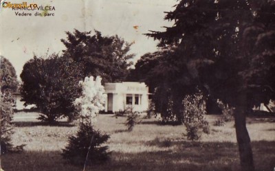 R-8174 RAMNICU-VALCEA - Vedere din parc, CIRCULAT 1962 foto