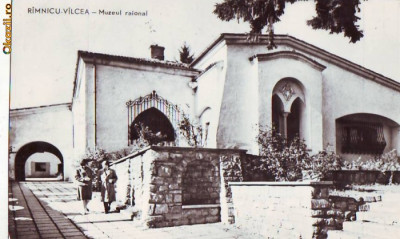 R-8175 RAMNICU-VALCEA - Muzeul raional, CIRCULAT 1963 foto