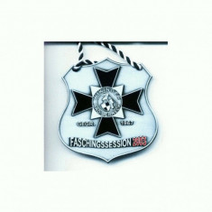 28 Medalie interesanta, okazie carnaval anul 2003, germana, gen Cruce de Malta -influenta masonica?
