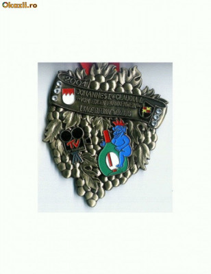 167 Medalie interesanta,okazie carnaval-sarbatoarea culesului de struguri -strasuri-2001,germana -TV Touring(televiziune) -(Oferta) foto