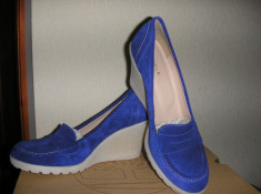 PRET LICHIDARE STOC ! Pantofi dama Carvela Kurt Geiger Originali ,piele intoarsa albastru electric,talpa ortopedica Sz 40 noi foarte comozi! foto