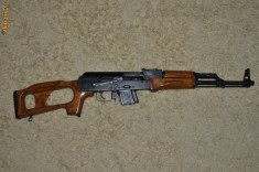 Pusca de colectie, paza vanatoare, etc..UM Sadu in stare foarte buna(akm, ak47) foto